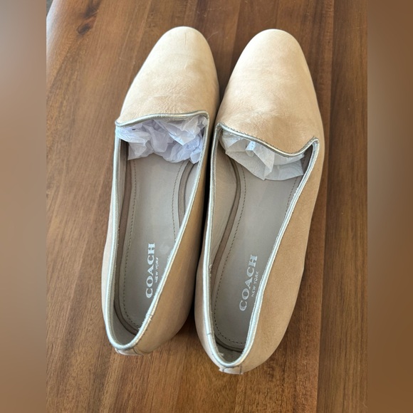 Coach Utopia Leather Loafers - Picture 9 of 11